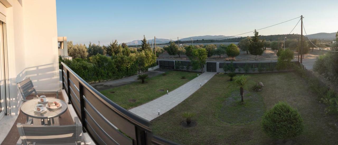 Villa Epavlis Haraki Luaran gambar